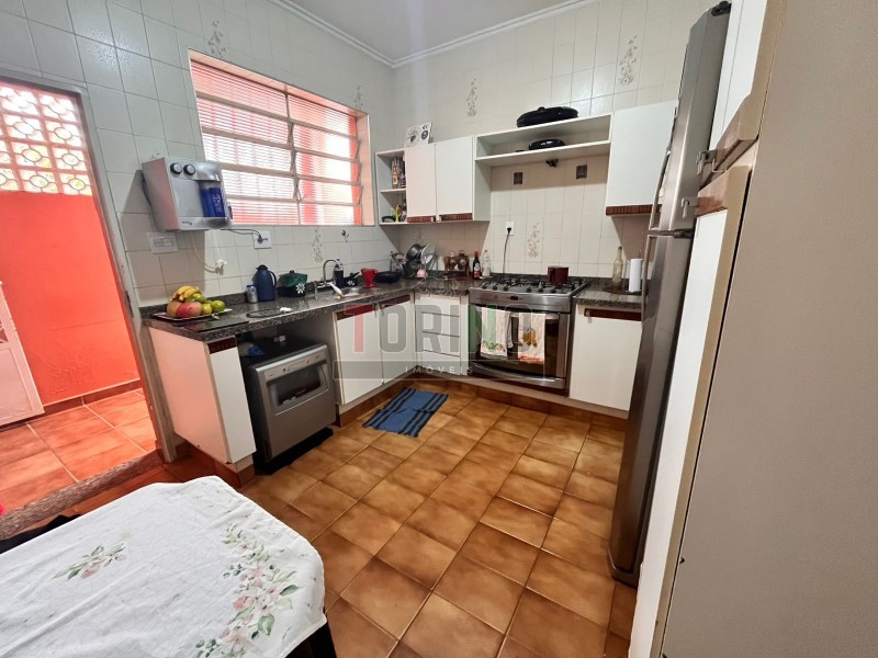 Casa à venda com 4 quartos, 396m² - Foto 9
