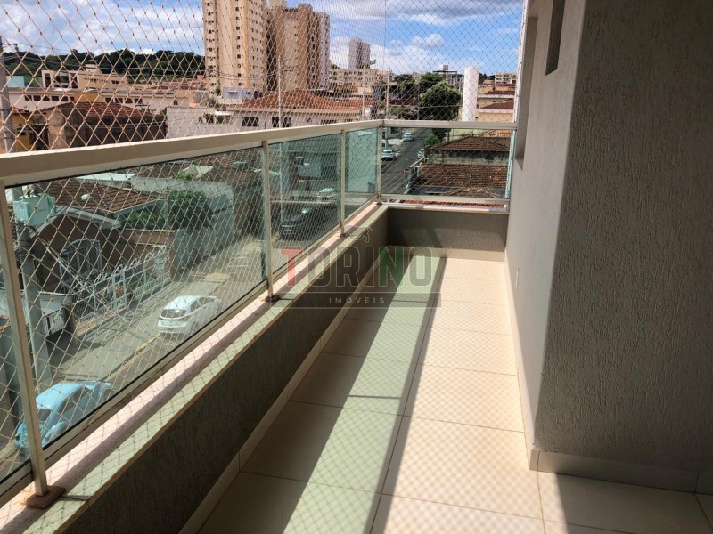 Apartamento para alugar com 2 quartos, 80m² - Foto 23