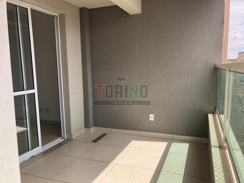 Apartamento para alugar com 2 quartos, 80m² - Foto 21
