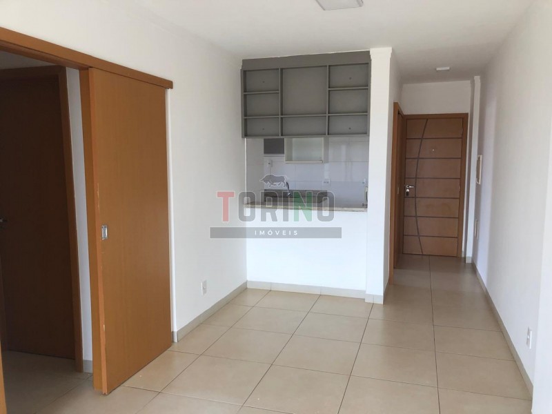 Apartamento para alugar com 2 quartos, 80m² - Foto 3