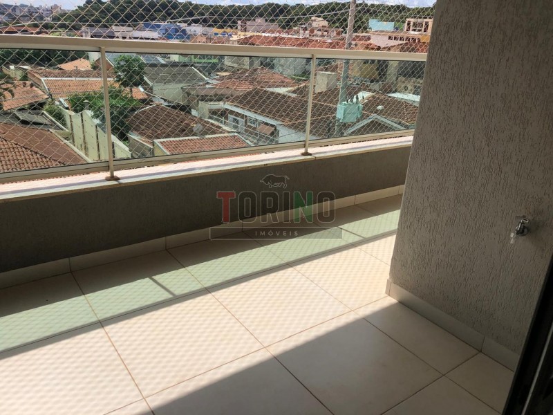Apartamento para alugar com 2 quartos, 80m² - Foto 22