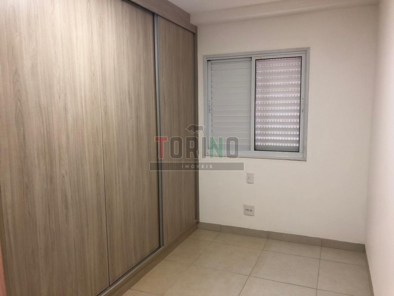Apartamento para alugar com 2 quartos, 80m² - Foto 11