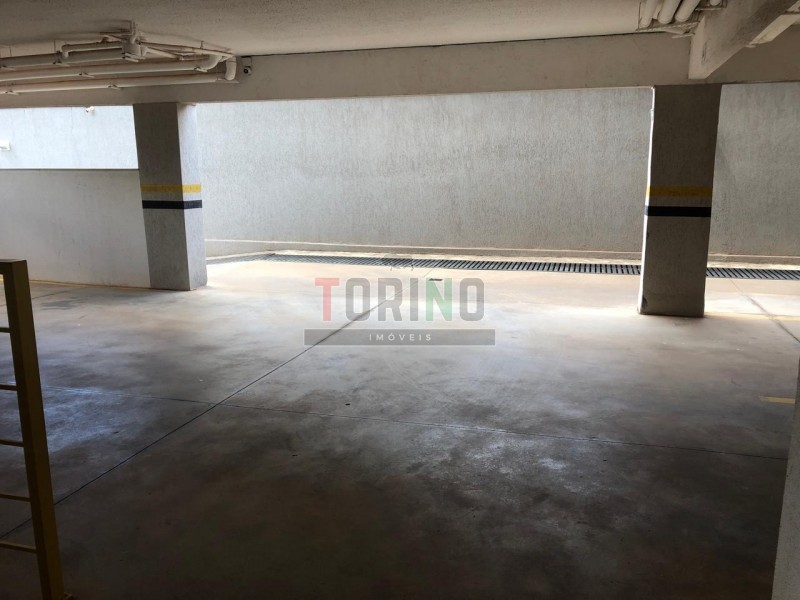 Apartamento para alugar com 2 quartos, 80m² - Foto 29