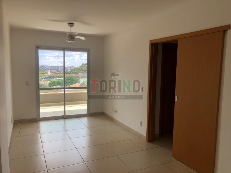 Apartamento para alugar com 2 quartos, 80m² - Foto 4