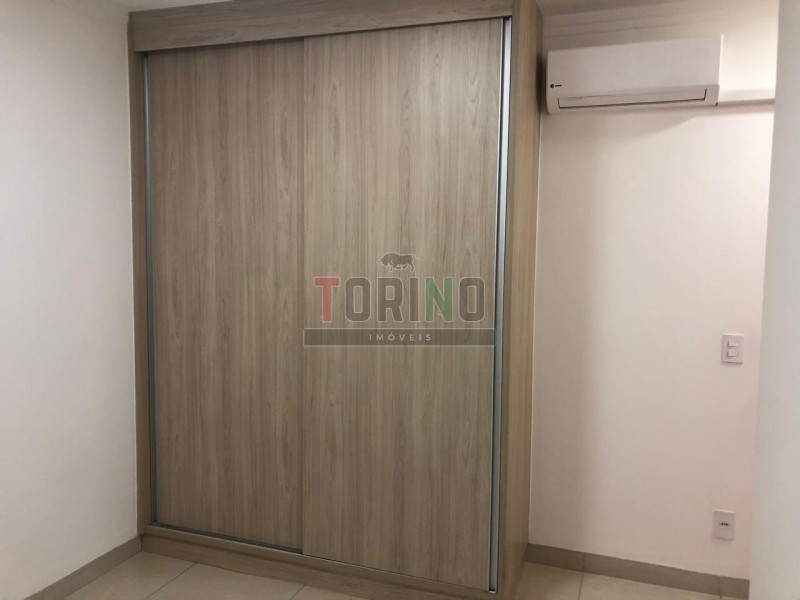 Apartamento para alugar com 2 quartos, 80m² - Foto 8