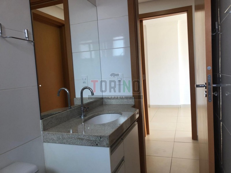Apartamento para alugar com 2 quartos, 80m² - Foto 6