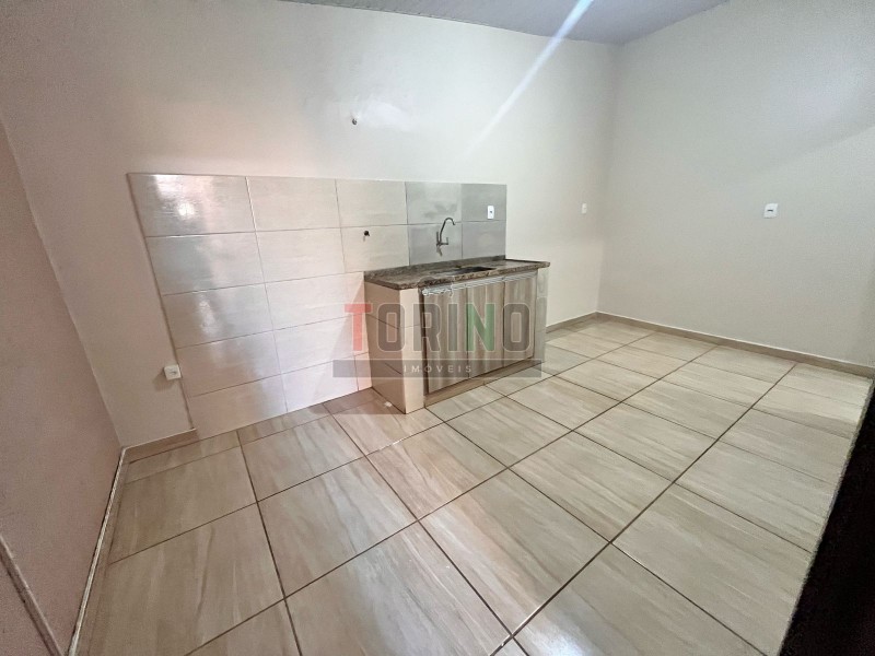 Casa para alugar com 2 quartos, 71m² - Foto 9